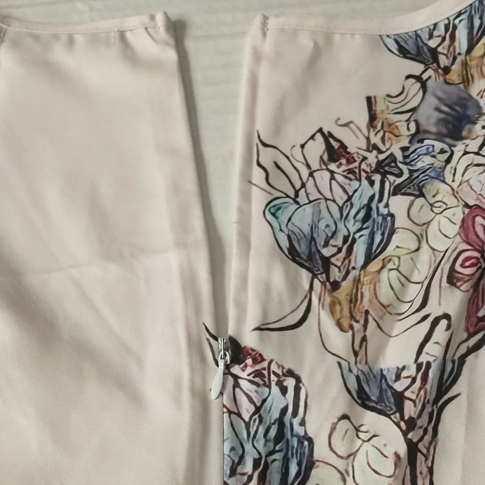 Floral maxi dress, HOST PICK, lace cold shoulder and back zip, summer, blush - Picture 5 of 10